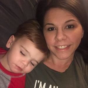 Meet your Posher, Crystal